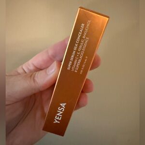 New Yensa Super Serum Silk Concealer:Medium 1 (For Medium Skin w/Warm Undertone)